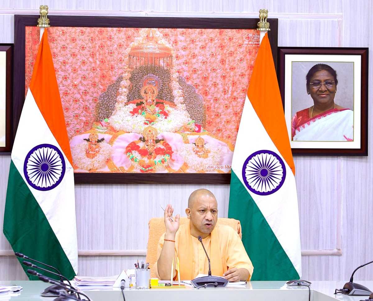 उत्तराखंड से आए मेधावी छात्र-छात्राओं के दल से मुख्यमंत्री ने की मुलाकात